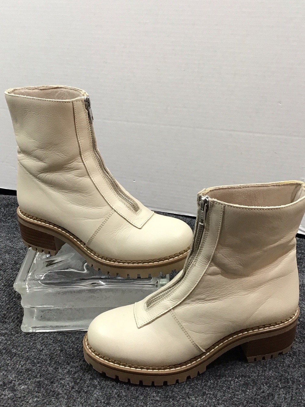 Bertuchi Cream Front-Zip Leather combat Ankle Boots made in Spain 7.5